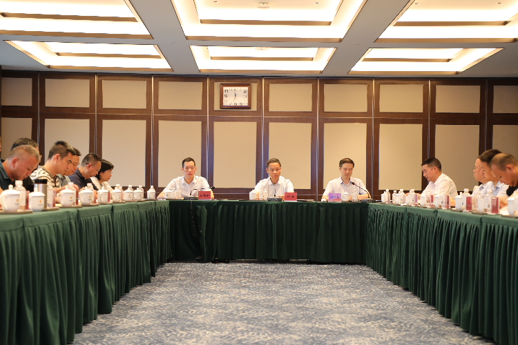 足彩网
召开药械化案件查办工作研讨会